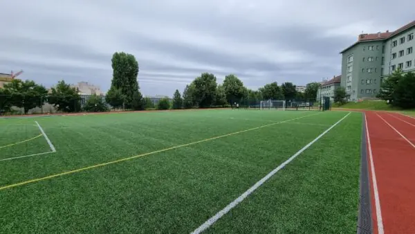 Osvětlení školního hřiště Pod Marjánkou